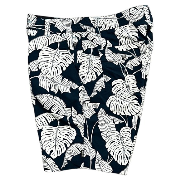 Howler Bro Men's Black White Tropical Leaf Print Swim Trunks Board Shorts Size M - Picture 4 of 4